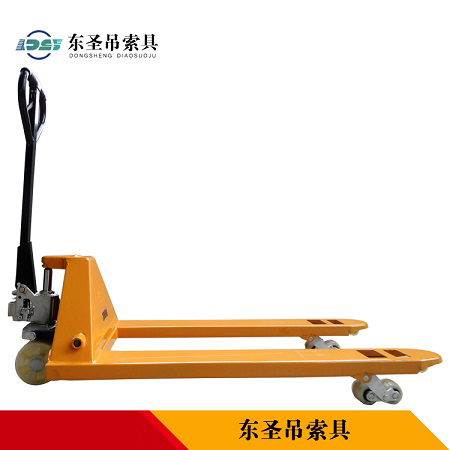 改裝后一種新型手動液壓搬運車