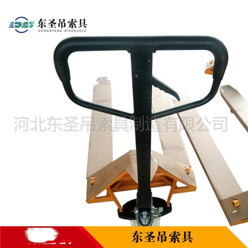 手動(dòng)搬運(yùn)叉車產(chǎn)品展示--河北東圣吊索具制造有限公司--手動(dòng)叉車|液壓堆高車|小型攪拌機(jī)|石材夾具